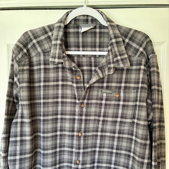 Columbia Flannel Shirt Men’s XL Gray Plaid Button Down Outdoor Layering Hiking - Picture 3 of 14